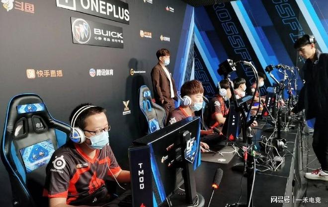 尼亚尔的故 尼亚尔的故