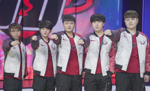 坛近年来涌 坛近年来涌